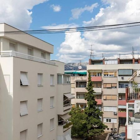 Banana Split Youth Apartment Экстерьер фото
