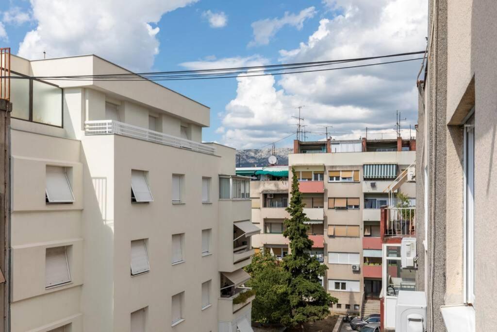 Banana Split Youth Apartment Экстерьер фото